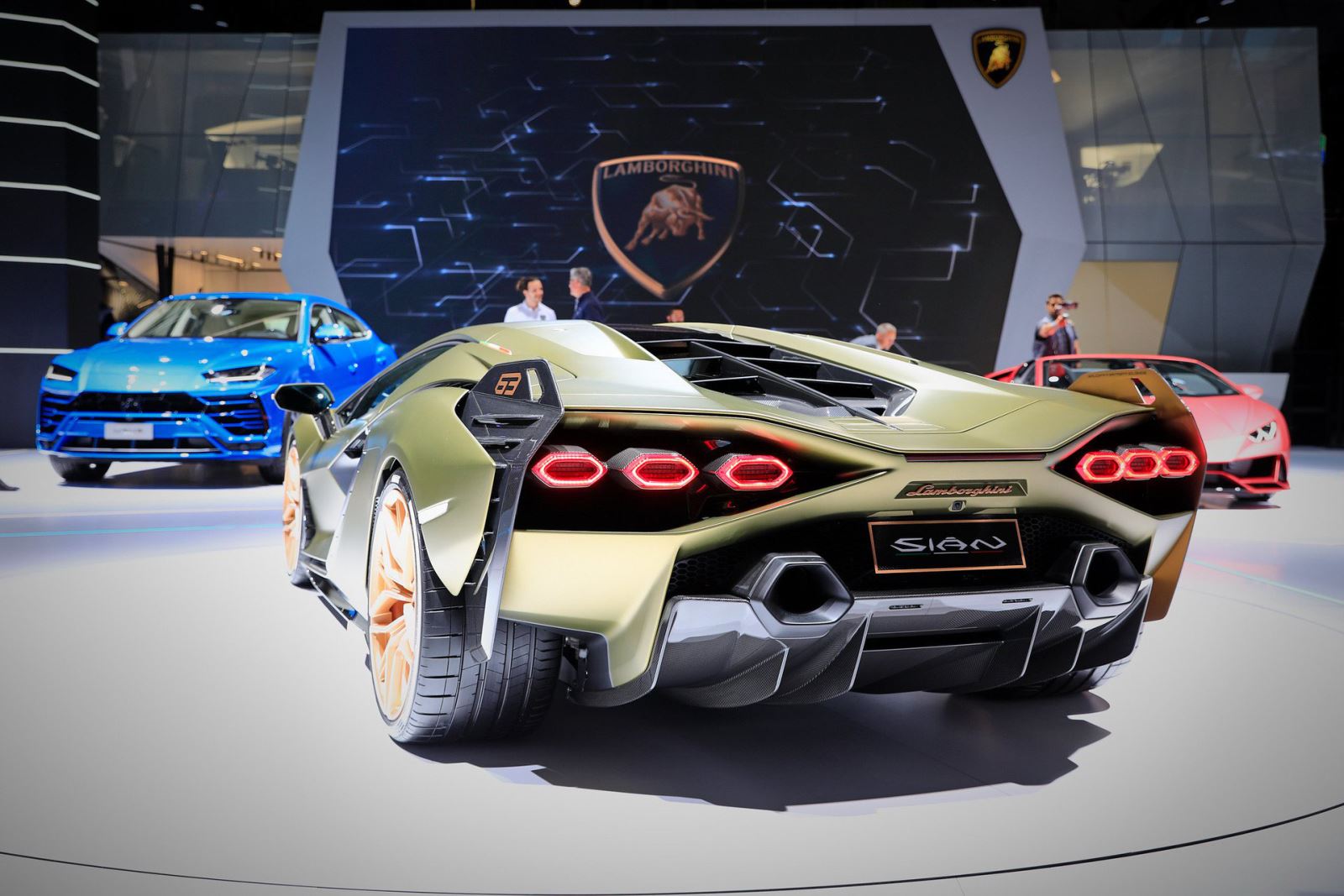 Tận mục sở thị Lamborghini Sián ngoài đời thực: Đẹp mê mẩn! 3