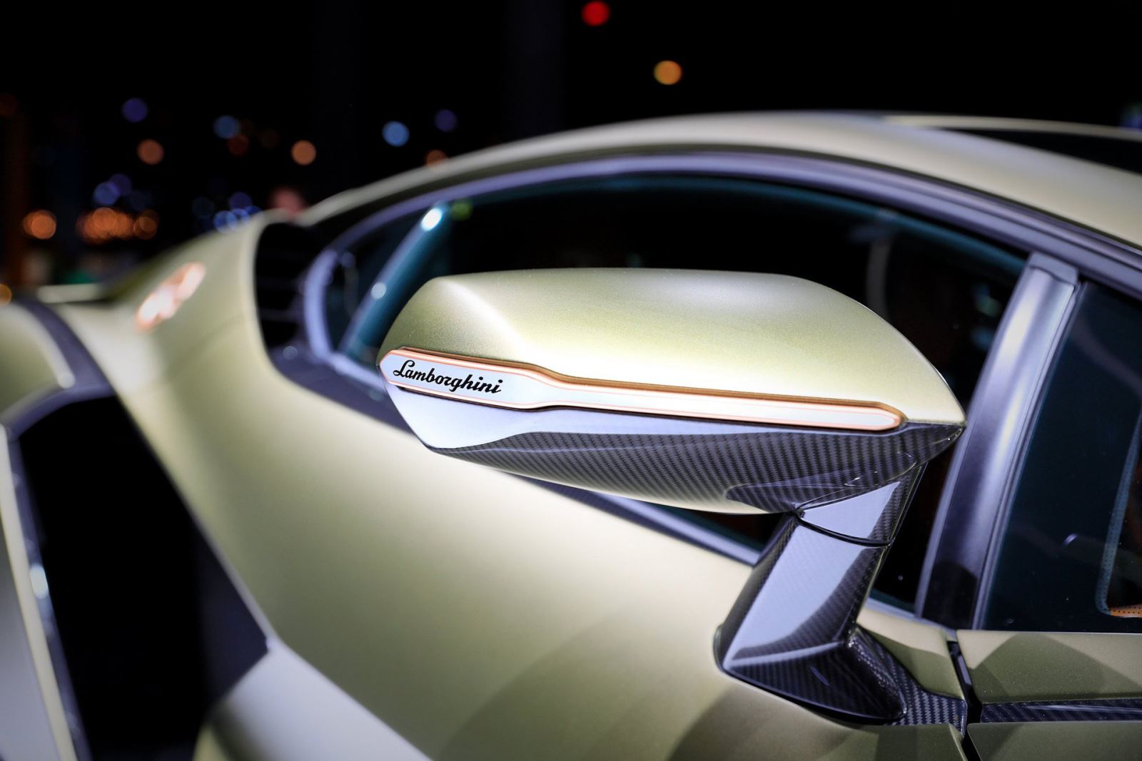 Tận mục sở thị Lamborghini Sián ngoài đời thực: Đẹp mê mẩn! 5